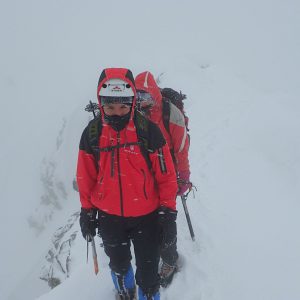 Încercări prin Făgăraş, Alin si Nana pe urcarea spre Buteanu