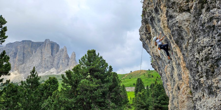 Sasso Della Malga, traseul Schun Besser (6a+)