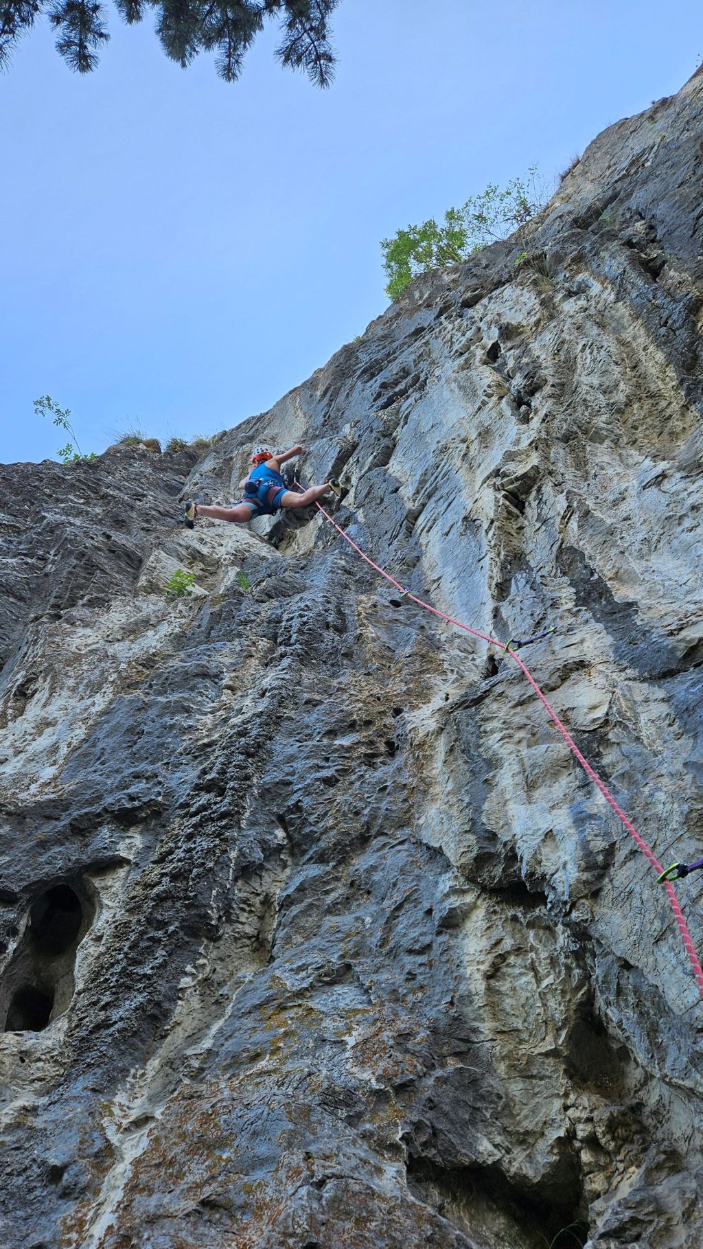 Ioana pe traseul Geta (6a+)