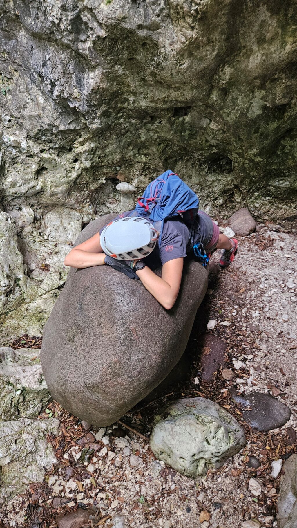 "Ou" de rocă porfirică