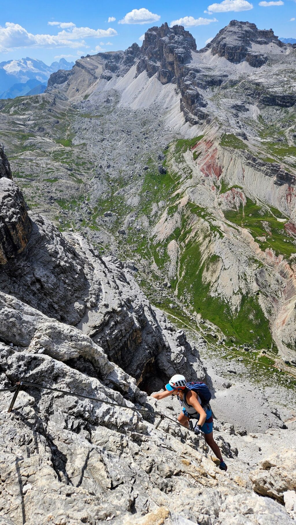 Un pasaj vertical în zona superioară