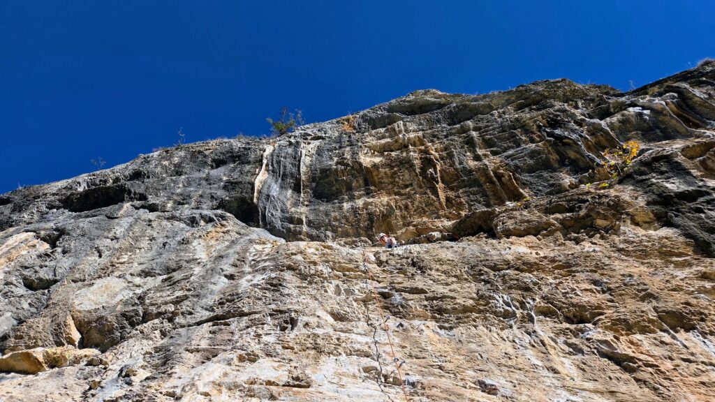 Ioana pe Betula (6b+) la Eptamili