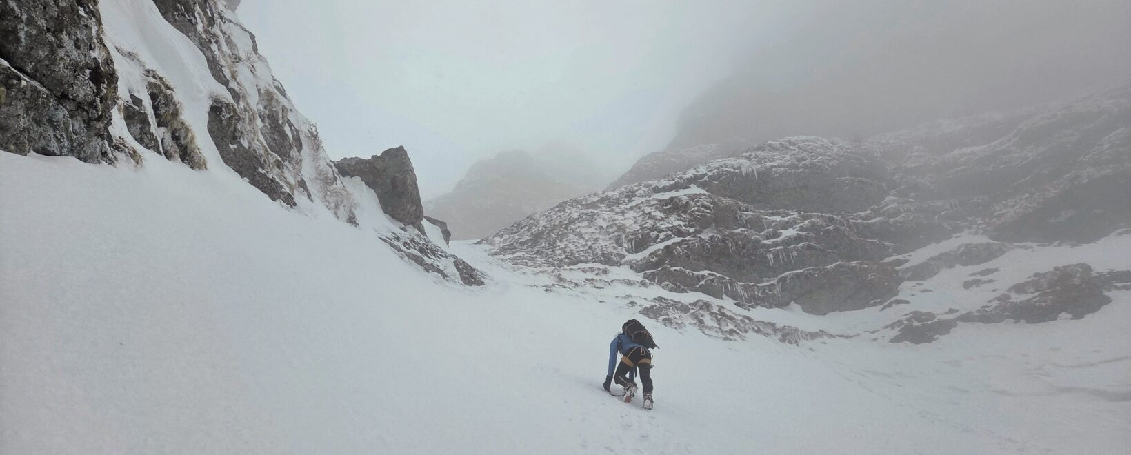 Ne apropiam de Brâna Mare a Coștilei