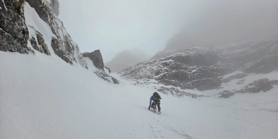 Ne apropiam de Brâna Mare a Coștilei
